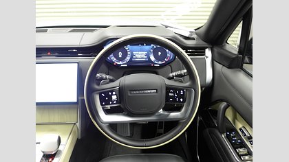 Range Rover 52
