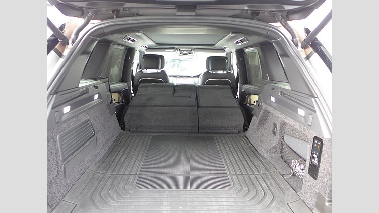 2024 認定中古車 Land Rover Range Rover ハクバシルバー 615 AWD（AT） スタンダードホイールベース SV