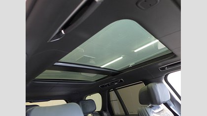 Range Rover 15