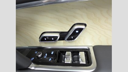 Range Rover 22