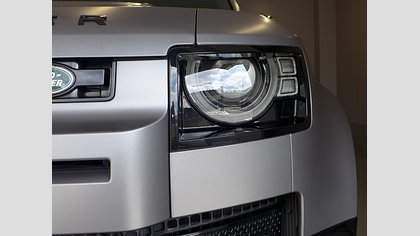 Defender 110 4