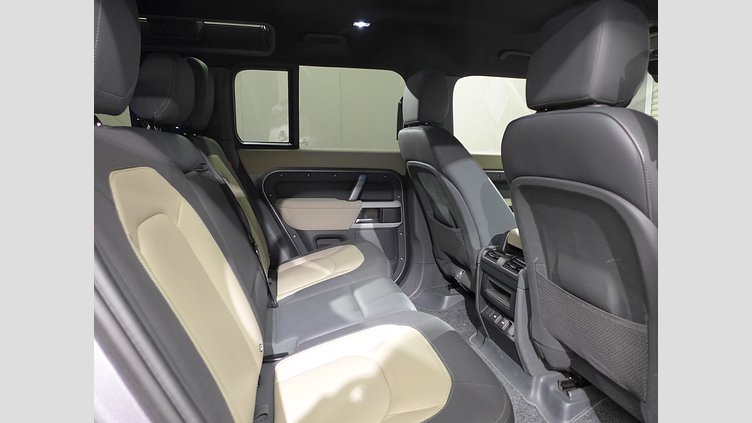 2023 認定中古車 Land Rover Defender 110 アイガーグレイ D300 AWD（AT） X-DYNAMIC SE