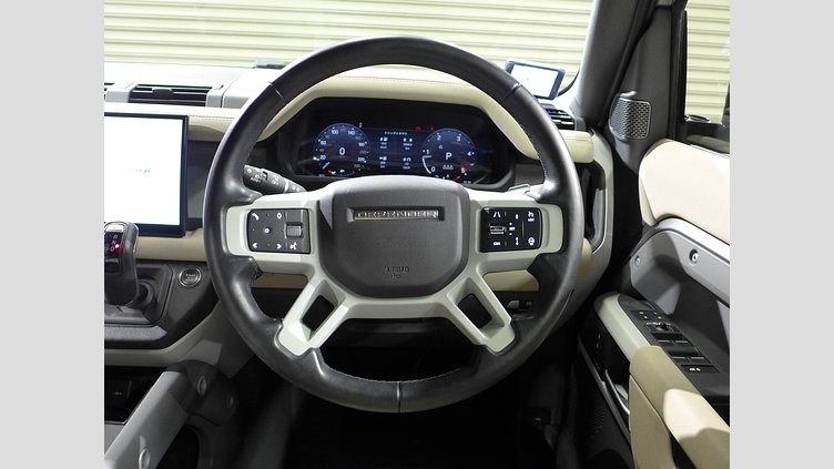 2023 認定中古車 Land Rover Defender 110 アイガーグレイ D300 AWD（AT） X-DYNAMIC SE
