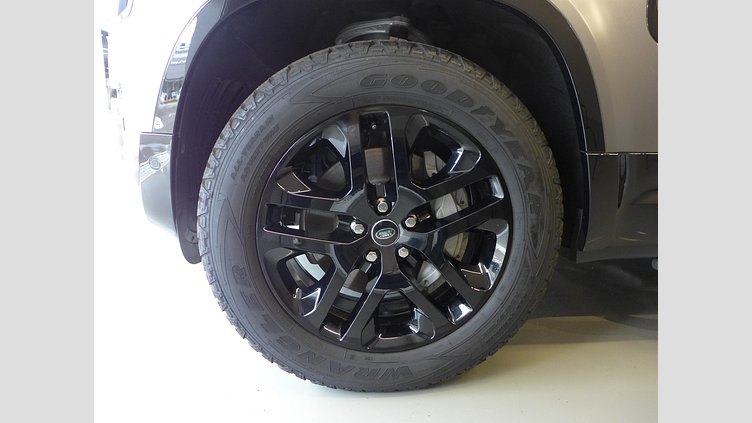 2023 認定中古車 Land Rover Defender 110 アイガーグレイ D300 AWD（AT） X-DYNAMIC SE