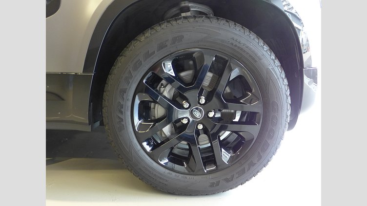 2023 認定中古車 Land Rover Defender 110 アイガーグレイ D300 AWD（AT） X-DYNAMIC SE