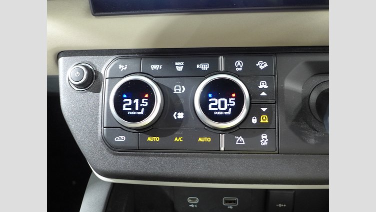 2023 認定中古車 Land Rover Defender 110 アイガーグレイ D300 AWD（AT） X-DYNAMIC SE