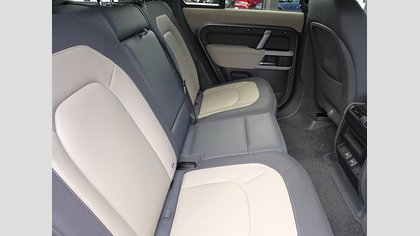 Defender 110 61