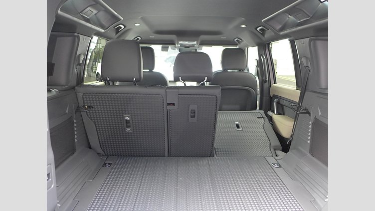 2023 認定中古車 Land Rover Defender 110 アイガーグレイ D300 AWD（AT） X-DYNAMIC SE