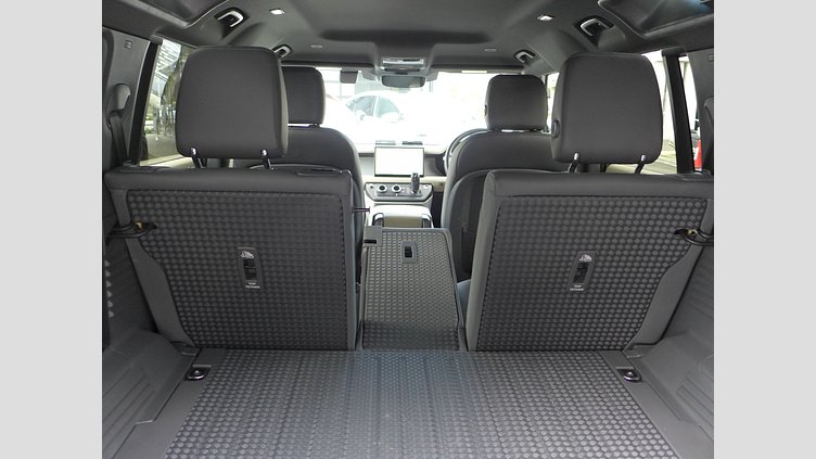 2023 認定中古車 Land Rover Defender 110 アイガーグレイ D300 AWD（AT） X-DYNAMIC SE