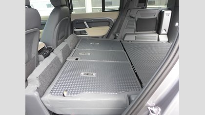 Defender 110 67