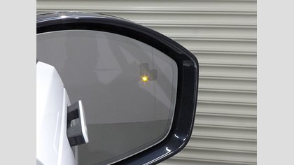 Range Rover Velar 15