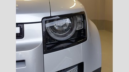 Defender 110 4