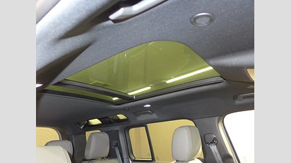 Defender 110 9