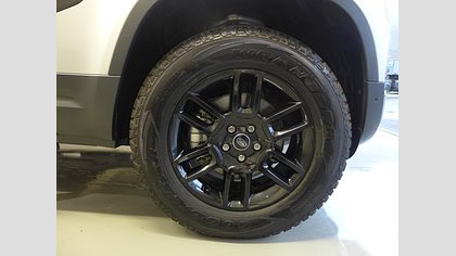 Defender 110 43