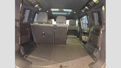 Defender 110 61