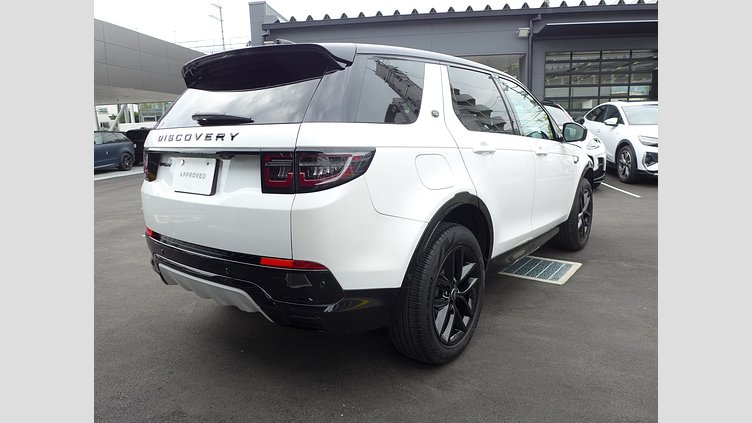 2024 認定中古車 Land Rover Discovery Sport オストゥーニパールホワイト D200マイルドハイブリッド（ディーゼル） 標準ホイール DYNAMIC SE