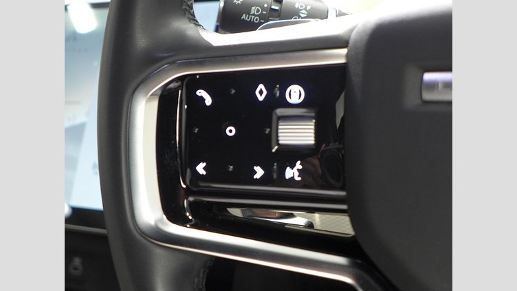 2024 認定中古車 Land Rover Discovery Sport オストゥーニパールホワイト D200マイルドハイブリッド（ディーゼル） 標準ホイール DYNAMIC SE