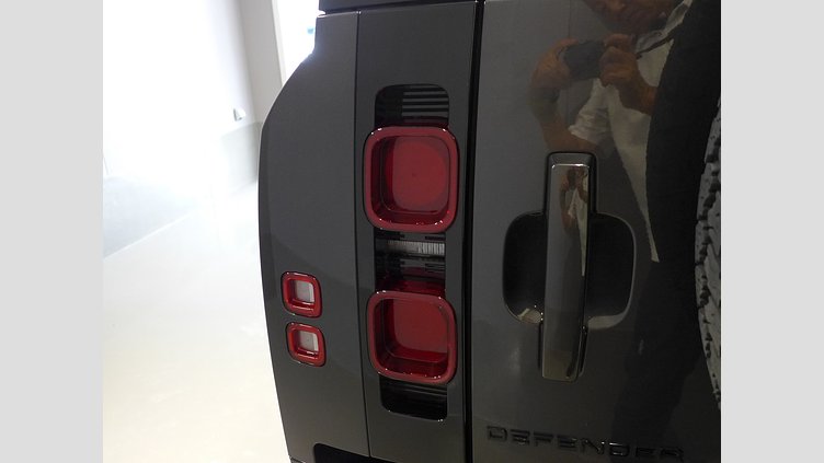 2023 認定中古車 Land Rover Defender 110 カルパチアングレイ D300 AWD（AT） X-DYNAMIC HSE