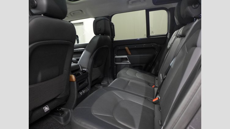 2023 認定中古車 Land Rover Defender 110 カルパチアングレイ D300 AWD（AT） X-DYNAMIC HSE
