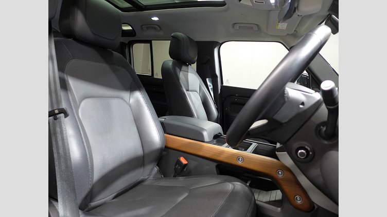 2023 認定中古車 Land Rover Defender 110 カルパチアングレイ D300 AWD（AT） X-DYNAMIC HSE