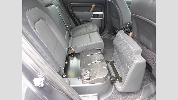 2023 認定中古車 Land Rover Defender 110 カルパチアングレイ D300 AWD（AT） X-DYNAMIC HSE