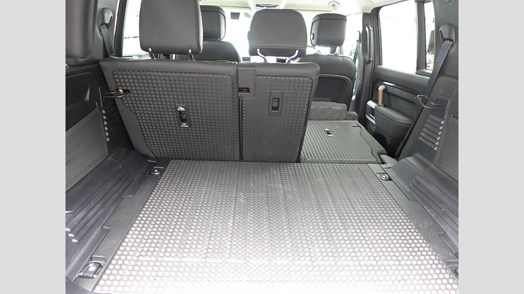 2023 認定中古車 Land Rover Defender 110 カルパチアングレイ D300 AWD（AT） X-DYNAMIC HSE