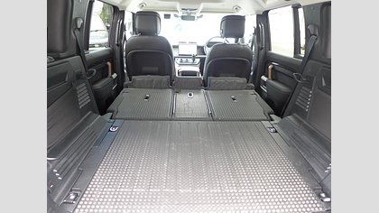 Defender 110 73