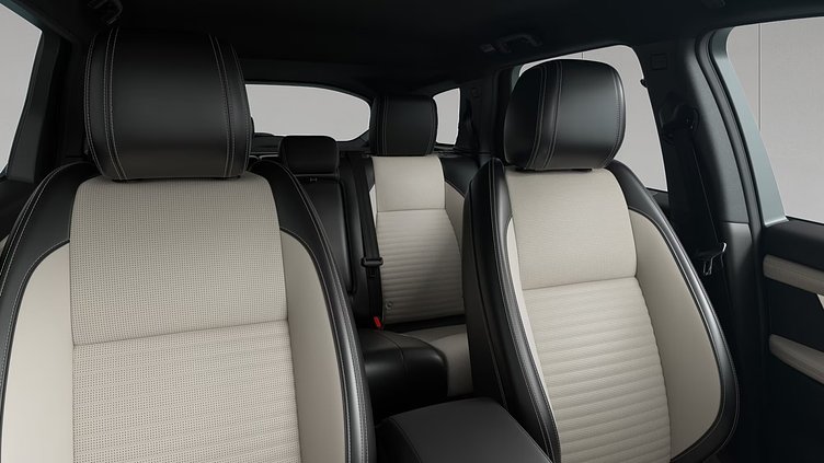 2025 APPROVED Land Rover Discovery Sport Varesine Blue D165 Diesel Mild Hybrid Standard Wheelbase Dynamic SE