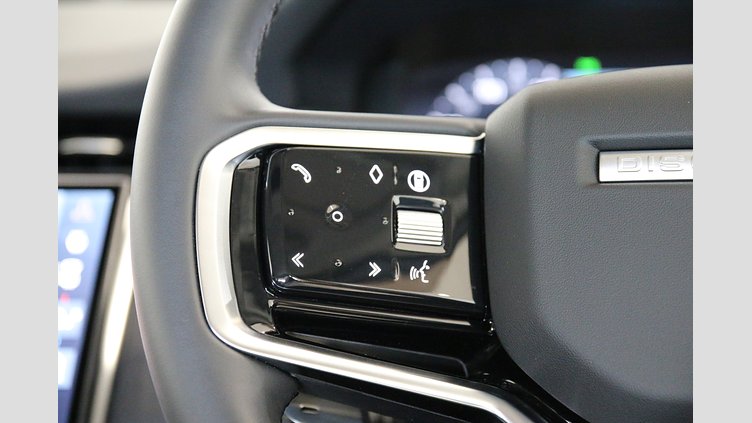 2025 認定中古車 Land Rover Discovery Sport オストゥーニパールホワイト D200マイルドハイブリッド（ディーゼル） S