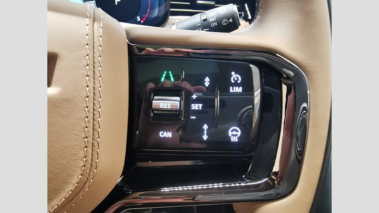 2025 認定中古車 Land Rover Range Rover Sport サントリーニブラック D300マイルドハイブリッド スタンダードホイールベース Dynamic HSE