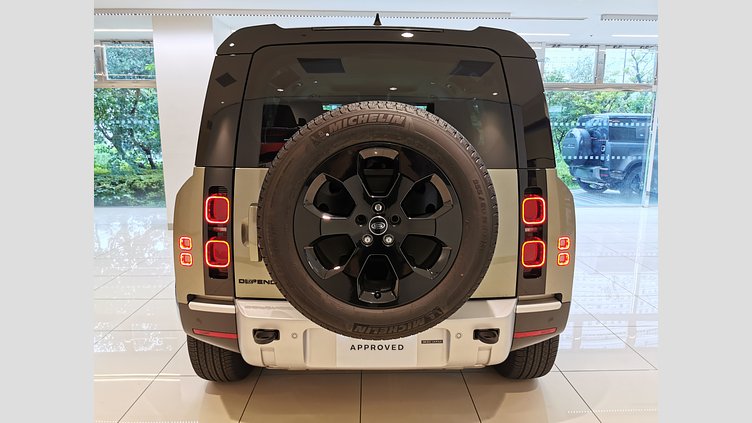 2023 認定中古車 Land Rover Defender 110 パンゲアグリーン P300 AWD（AT） SE