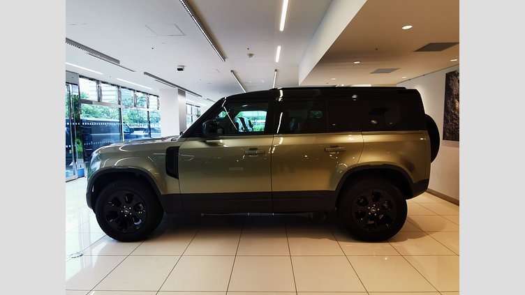 2023 認定中古車 Land Rover Defender 110 パンゲアグリーン P300 AWD（AT） SE