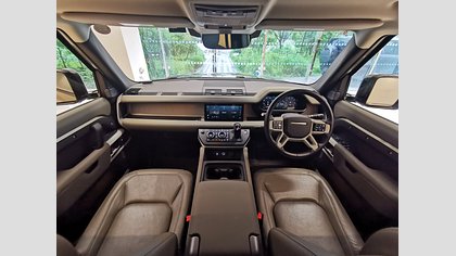 Defender 110 3