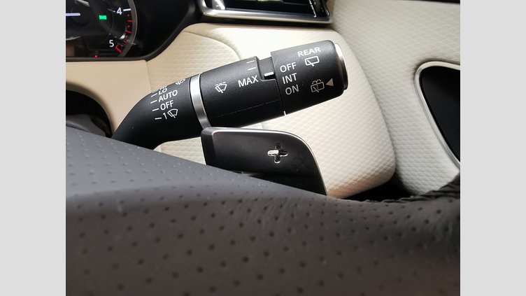 2023 認定中古車 Land Rover Range Rover Velar ハクバシルバー D200 AWD（オートマチック） MHEV R-DYNAMIC S