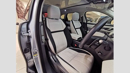 Range Rover Velar 17