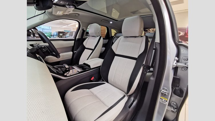 2023 認定中古車 Land Rover Range Rover Velar ハクバシルバー D200 AWD（オートマチック） MHEV R-DYNAMIC S