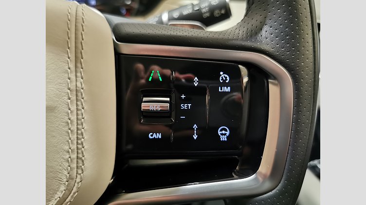 2023 認定中古車 Land Rover Range Rover Velar ハクバシルバー D200 AWD（オートマチック） MHEV R-DYNAMIC S