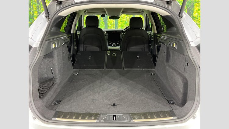 2021 認定中古車 Jaguar F-Pace ユーロンホワイト P250 AWD（オートマチック） S