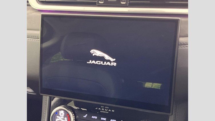 2021 認定中古車 Jaguar F-Pace ユーロンホワイト P250 AWD（オートマチック） S