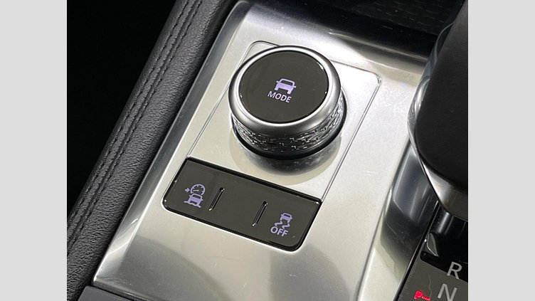 2021 認定中古車 Jaguar F-Pace ユーロンホワイト P250 AWD（オートマチック） S