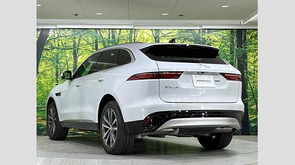 F-Pace 4