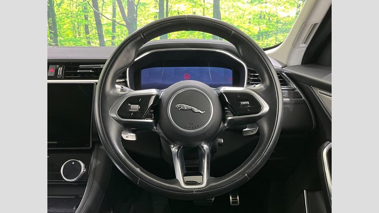2021 認定中古車 Jaguar F-Pace ユーロンホワイト P250 AWD（オートマチック） S