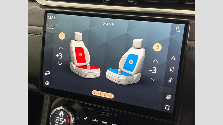 2021 認定中古車 Jaguar F-Pace ユーロンホワイト P250 AWD（オートマチック） S