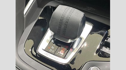 E-Pace 19