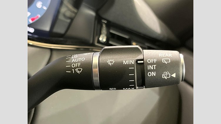 2024 認定中古車 Land Rover Range Rover Evoque フジホワイト プラグインハイブリッド（ガソリン） Standard Wheelbase DYNAMIC HSE