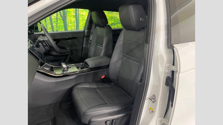 2024 認定中古車 Land Rover Range Rover Evoque フジホワイト D200マイルドハイブリッド（ディーゼル） スタンダードホイールベース DYNAMIC SE