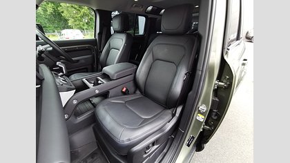 Defender 110 2
