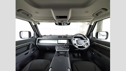 Defender 110 3
