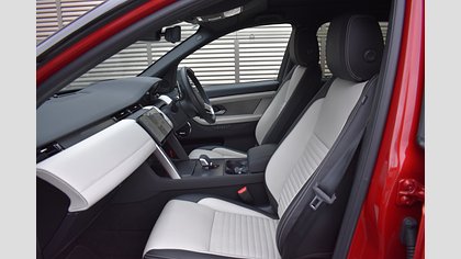 Discovery Sport 9