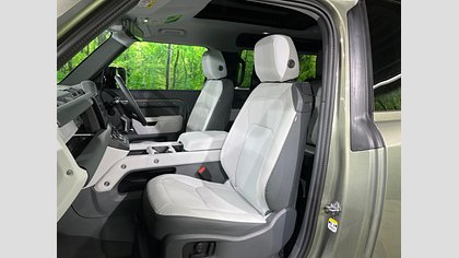 Defender 90 2